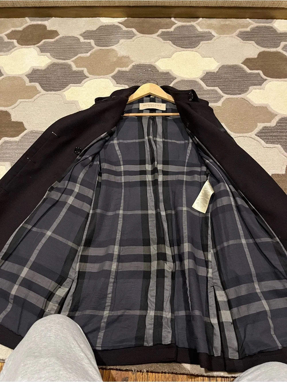 Burberry Black Trench Coat with Leather Sleeves (8) - Picture 5 of 11